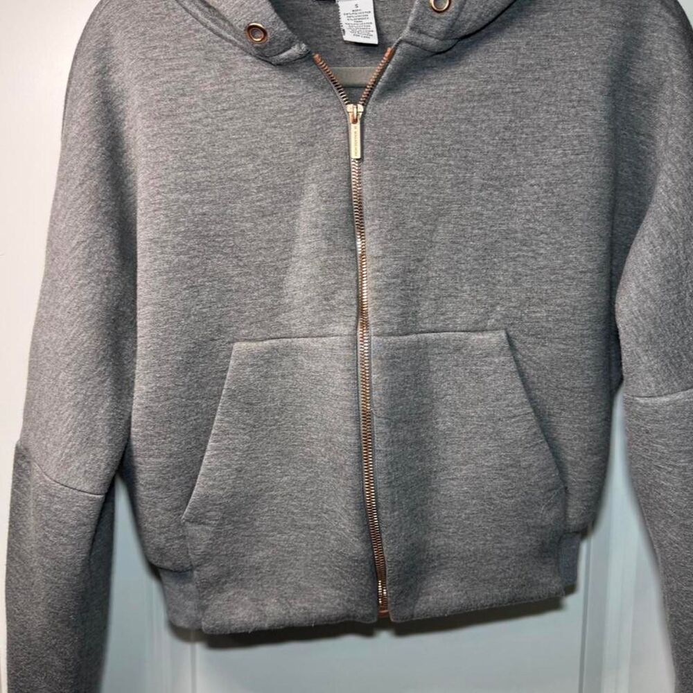 Magaschoni Women's Grey Hoodie